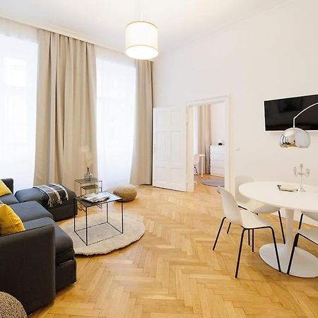Franz 21 - Typical Viennese Apartment In The Heart Of Vienna Luaran gambar